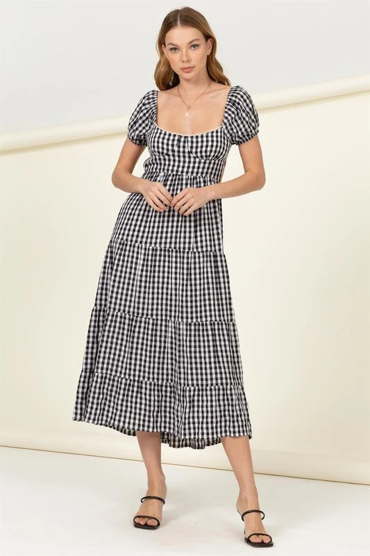 Somewhere to Go Tie-Back Gingham Print Maxi Dress Cozy Cold-Shoulder Maxi Dress