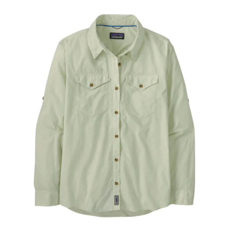 Patagonia Women's Long-Sleeved Sun Stretch Shirt - Over Under Water: Wispy Green Graphic T-Shirt Round Neck Polyester Patagonia Women's Long-Sleeved Sun Stretch Shirt - Over Under Water: Wispy Green Graphic T-Shirt Round Neck Polyester