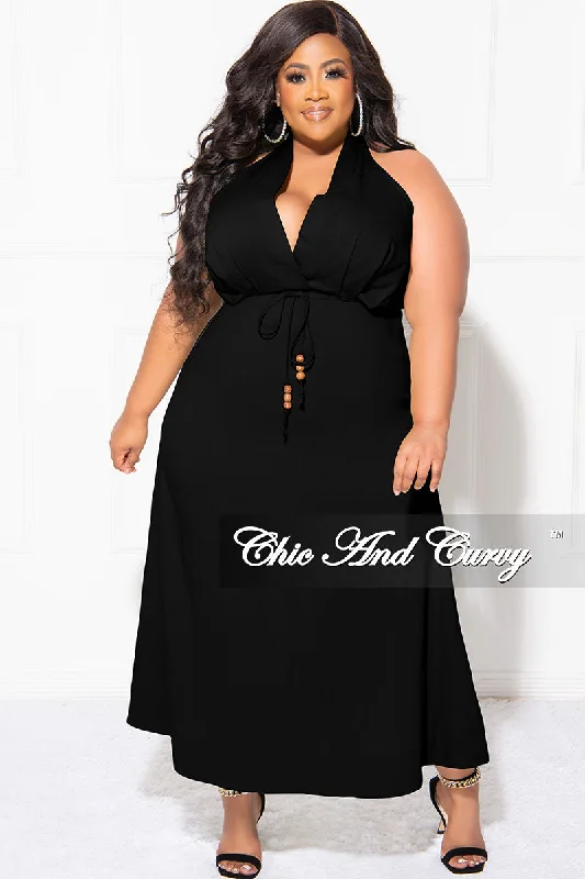 Final Sale Plus Size Halter V Neck Dress in Black