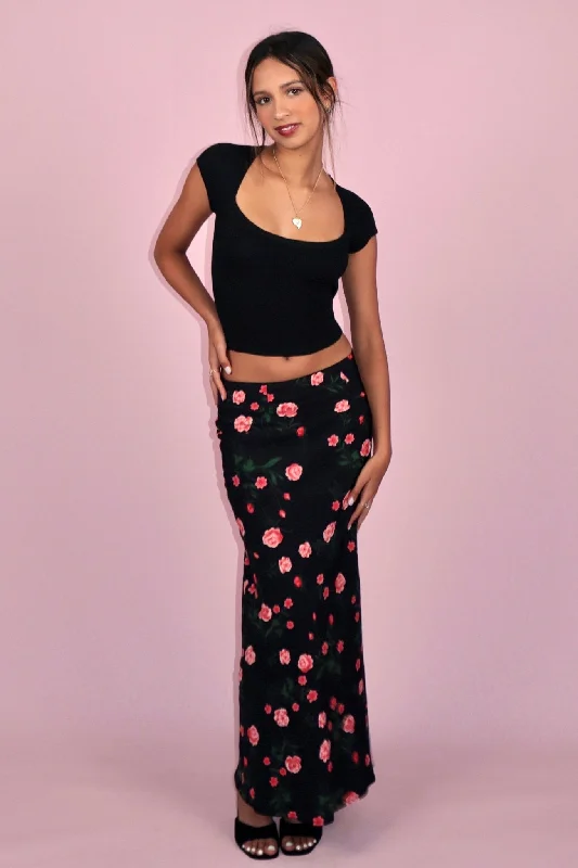 SCG MADE |Bella rosy maxi skirt button skirt front