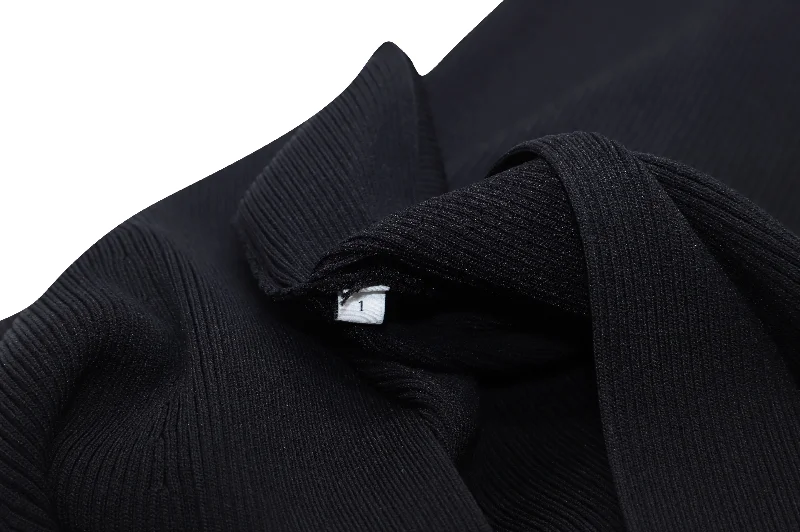 Sandro Paris V-Neck Rib Knit Sweater in Black Viscose Sweater Knitwear Pullover